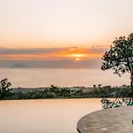 Casetta Nonna Lina - Charming House With Amazing Seaview And Private Pool Ricadi