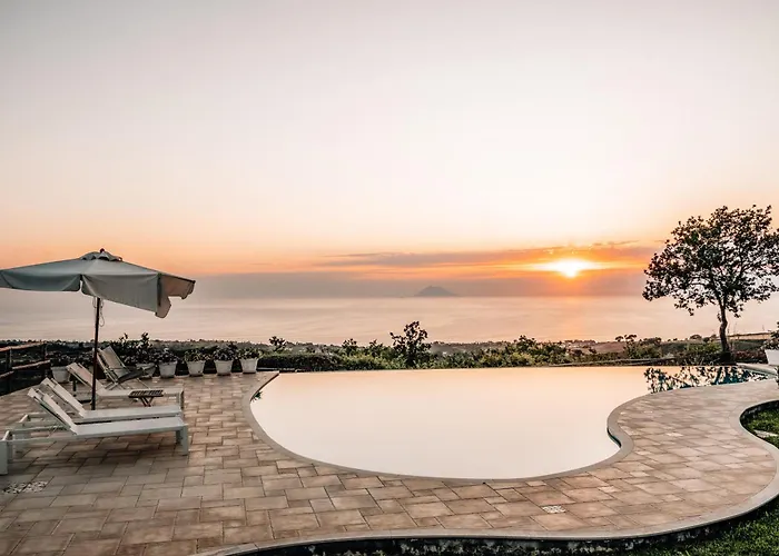 Casa de Férias Casetta Nonna Lina - Charming House With Amazing Seaview And Private Pool *