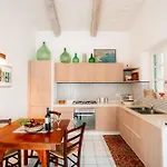 Casetta Nonna Lina - Charming House With Amazing Seaview And Private Pool بيت للعطل ريكادي