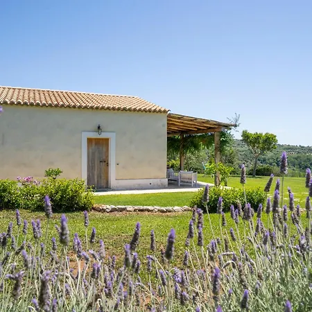 Casetta Nonna Lina - Charming House With Amazing Seaview And Private Pool Feriehus *