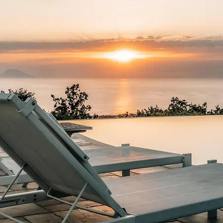 Capovillas - Nonna Lina - Charming House With Amazing Seaview And Private Pool *