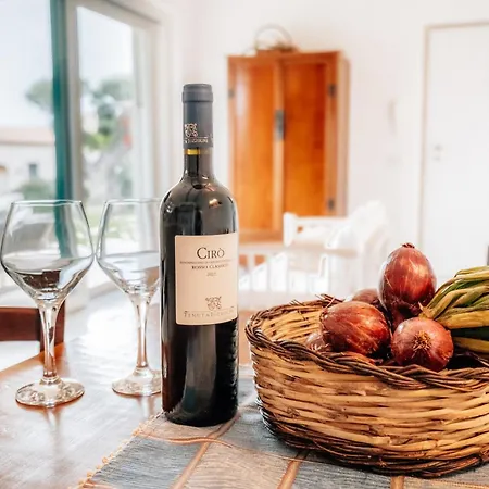 בית נופש Casetta Nonna Lina - Charming House With Amazing Seaview And Private Pool