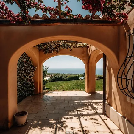 Casetta Nonna Lina - Charming House With Amazing Seaview And Private Pool Рикади