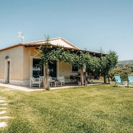 Дом отдыха Casetta Nonna Lina - Charming House With Amazing Seaview And Private Pool Рикади
