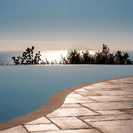 Capovillas - Nonna Lina - Charming House With Amazing Seaview And Private Pool *