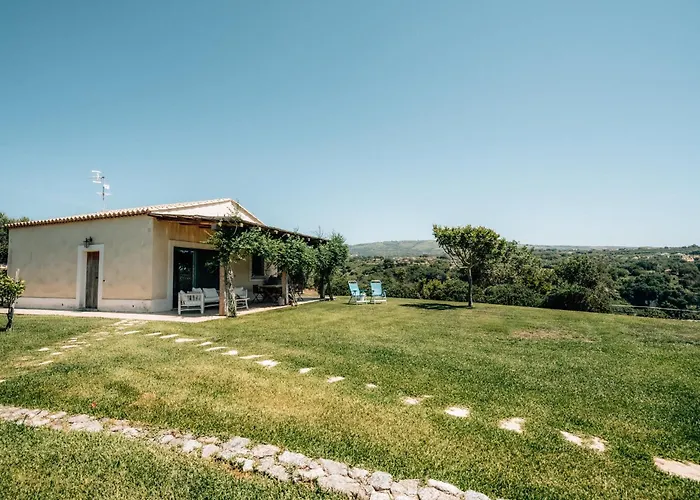 בית נופש Casetta Nonna Lina - Charming House With Amazing Seaview And Private Pool