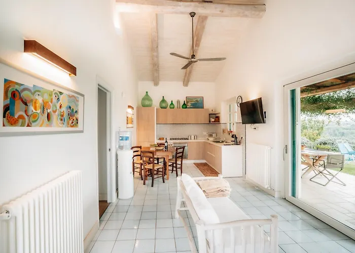 Casetta Nonna Lina - Charming House With Amazing Seaview And Private Pool בית נופש ריקאדי