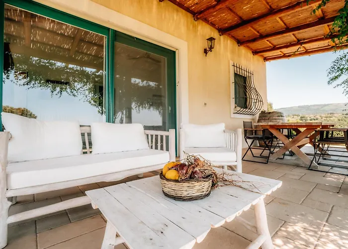 Casetta Nonna Lina - Charming House With Amazing Seaview And Private Pool בית נופש *