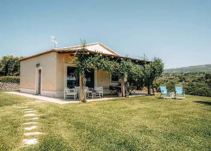 Casa vacanze Casetta Nonna Lina - Charming House With Amazing Seaview And Private Pool Ricadi