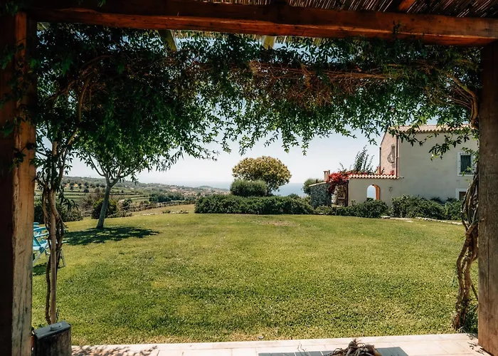 בית נופש Casetta Nonna Lina - Charming House With Amazing Seaview And Private Pool