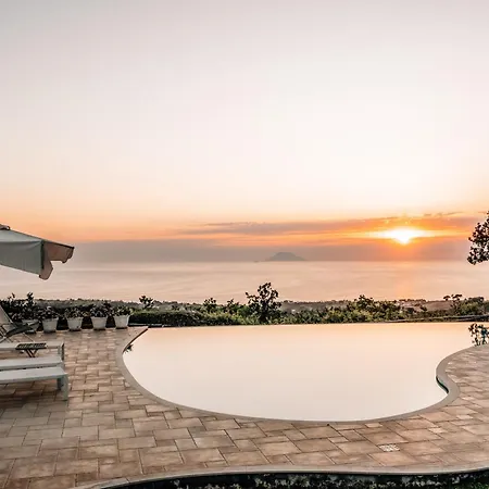 Casa vacanze Casetta Nonna Lina - Charming House With Amazing Seaview And Private Pool *