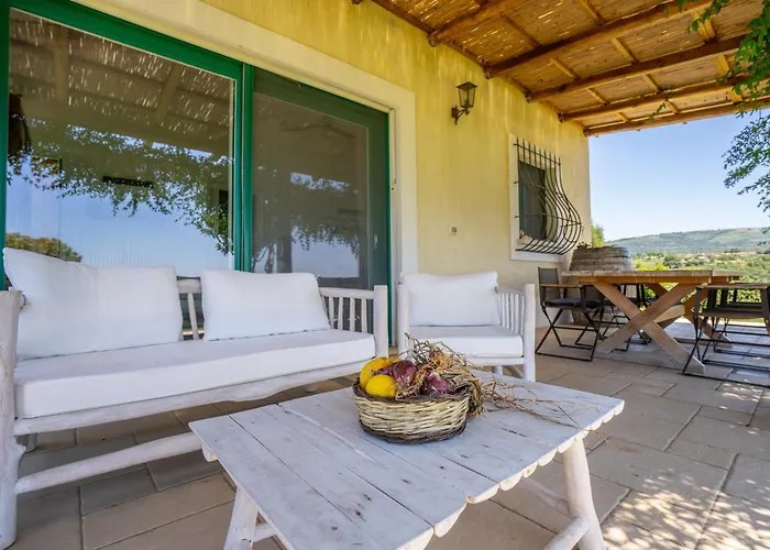 Casetta Nonna Lina - Charming House With Amazing Seaview And Private Pool * 里卡迪