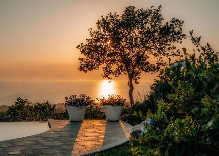 Casetta Nonna Lina - Charming House With Amazing Seaview And Private Pool * 里卡迪